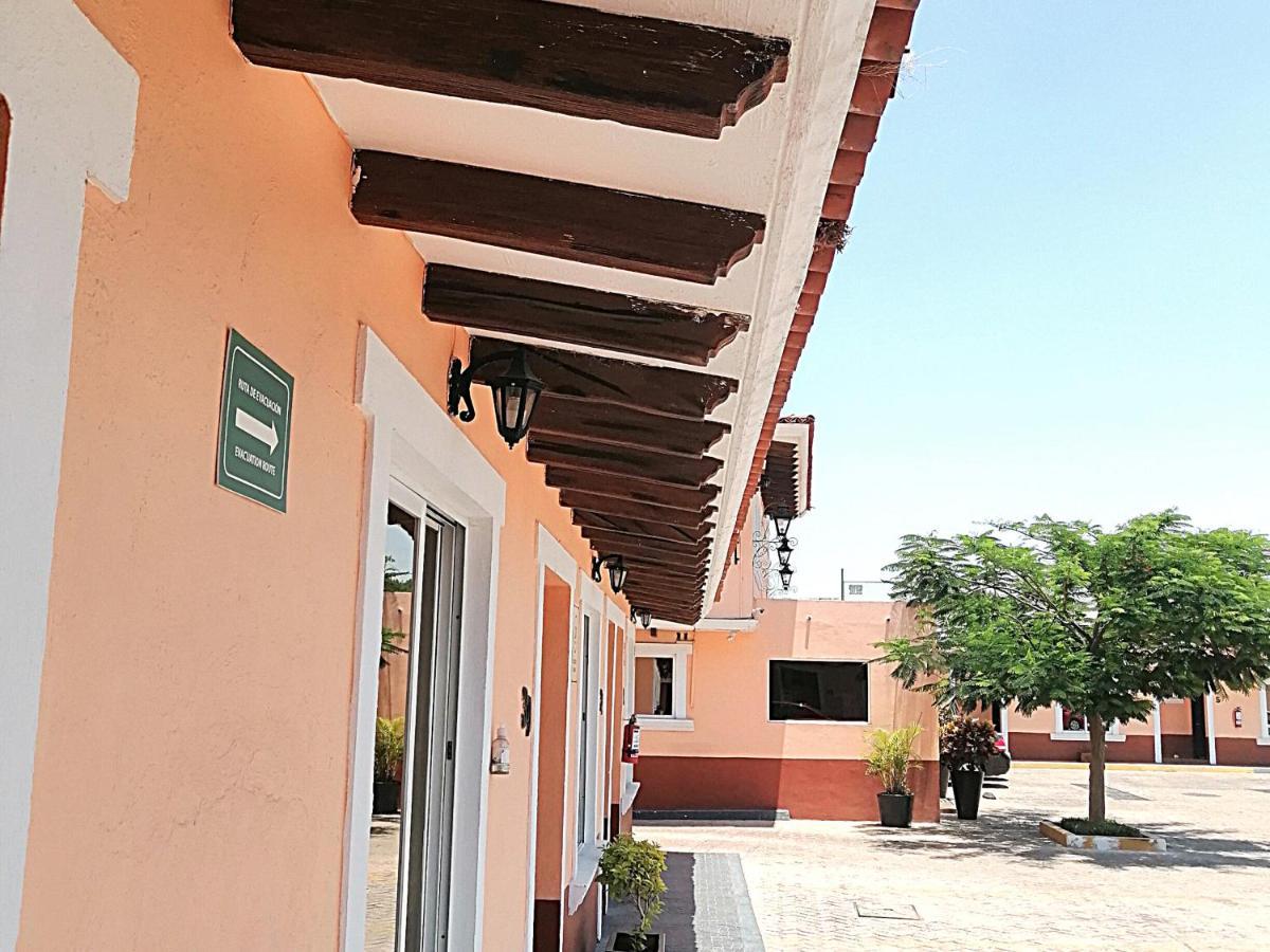 Hotel Aquiles Guadalajara Esterno foto