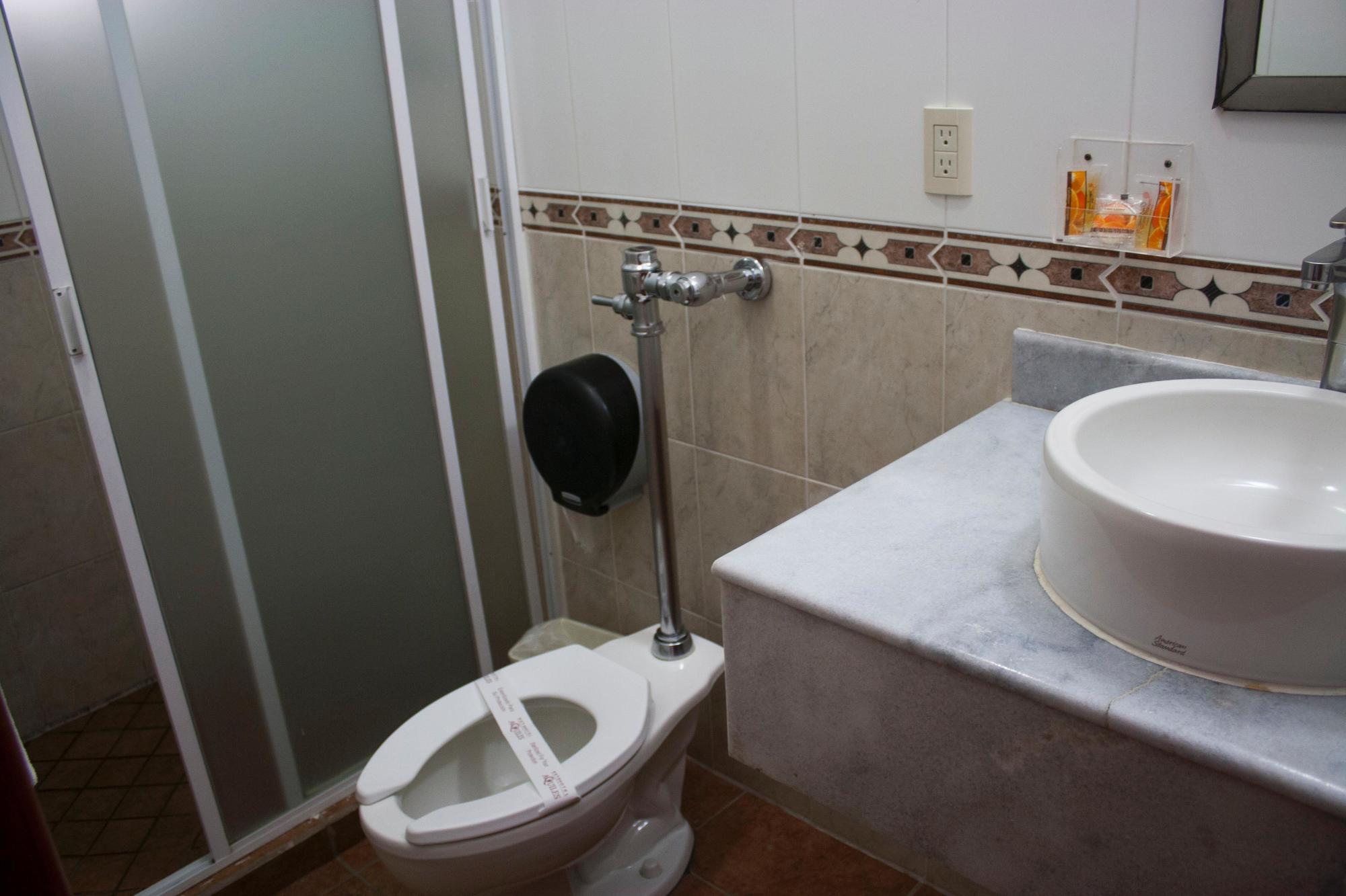 Hotel Aquiles Guadalajara Esterno foto