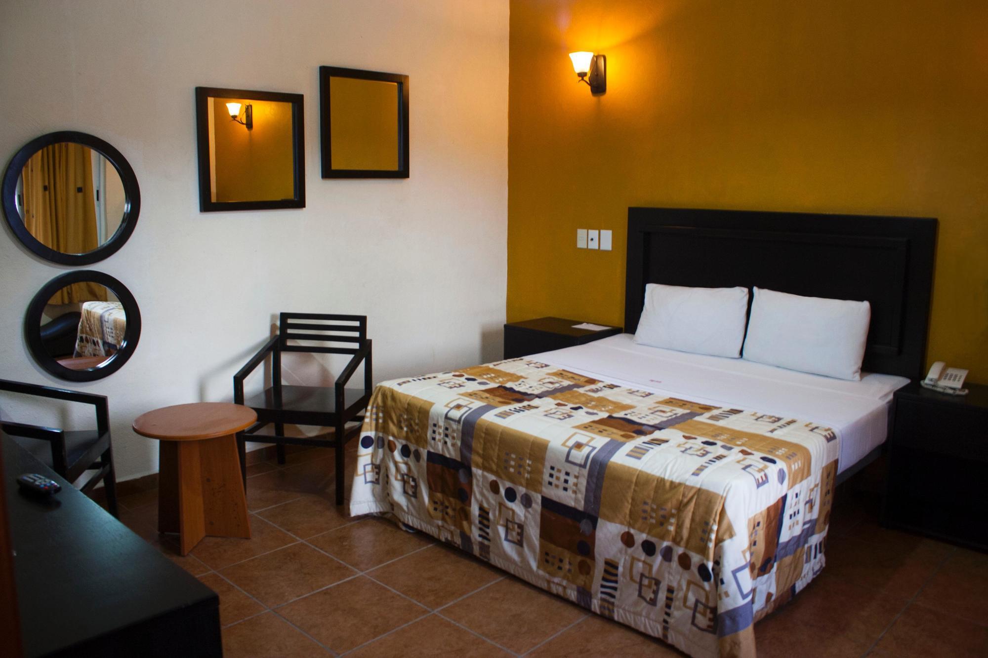 Hotel Aquiles Guadalajara Esterno foto