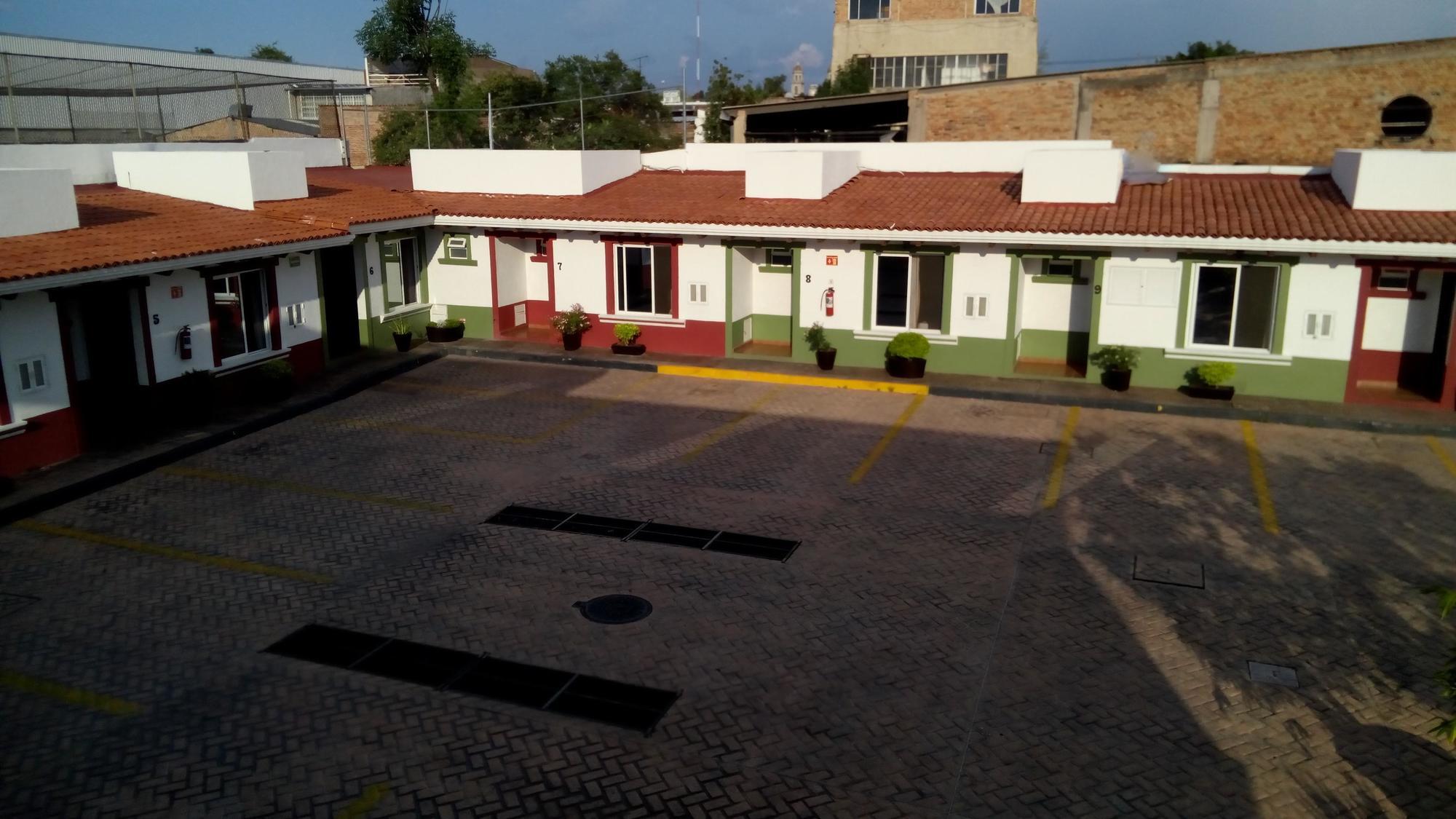 Hotel Aquiles Guadalajara Esterno foto